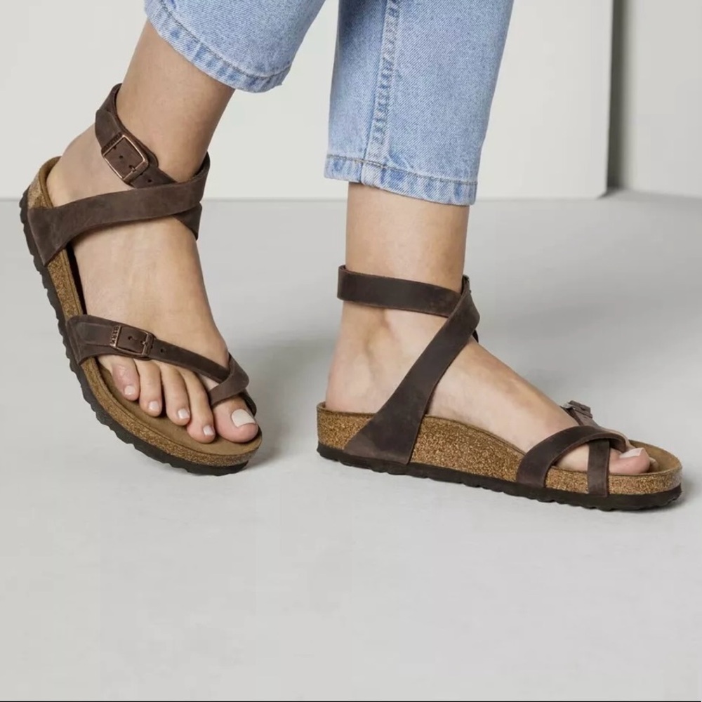 Birkenstock Yara Habana brown leather Women’s size 39 US 8-8.5 sandals NEW